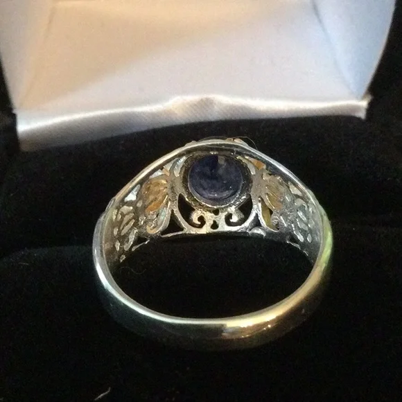 Enchanting Genuine Sapphire Ring